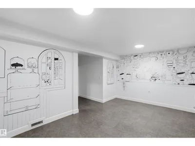 18124 93 AV NW photo 18