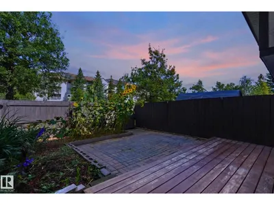 18124 93 AV NW photo 9