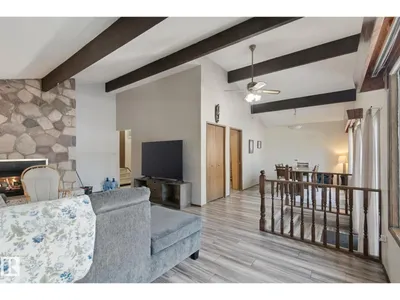 10807 54 AV NW photo 8