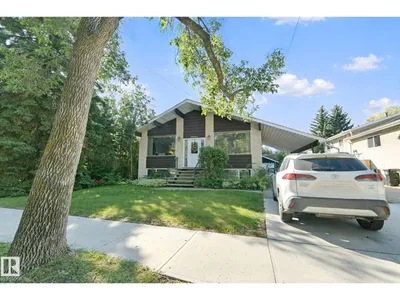 10807 54 AV NW photo 67