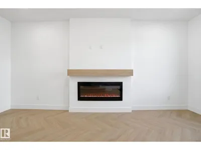 10124 82 ST NW photo 8