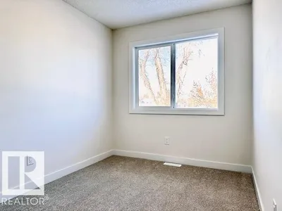 4845 115 AV NW photo 34