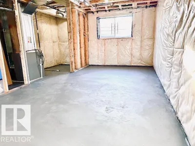 4845 115 AV NW photo 40