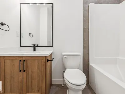 11336 130 ST NW photo 25