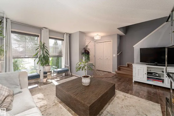 5992 SOUTH TERWILLEGAR BV NW photo 3