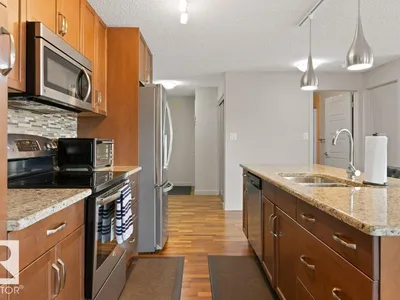 #202 5510 SCHONSEE DR NW photo 7
