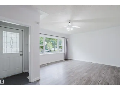11934 87 ST NW photo 11