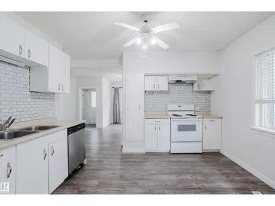 11934 87 ST NW photo 17