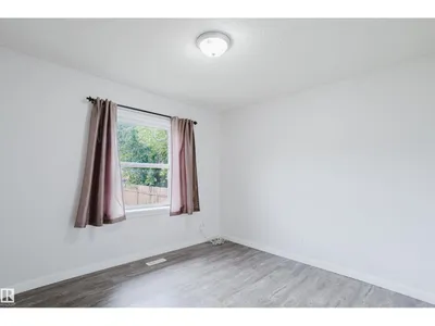 11934 87 ST NW photo 21