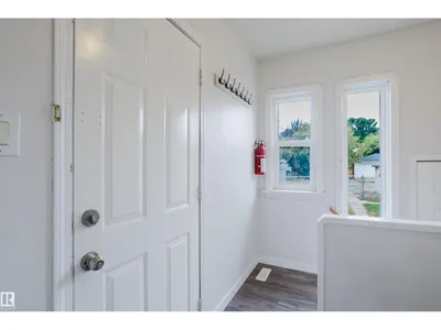 11934 87 ST NW photo 25