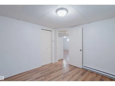 11934 87 ST NW photo 42