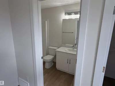 4843 115 AV NW photo 11