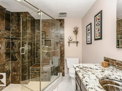 15634 81 AV NW photo 31