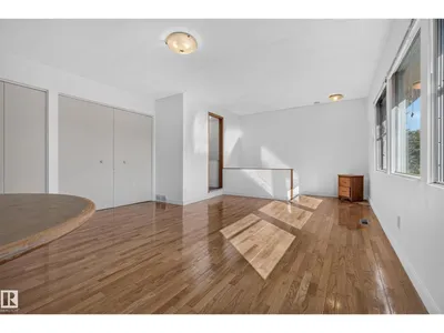 11603 72 AV NW photo 32