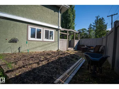 11603 72 AV NW photo 42