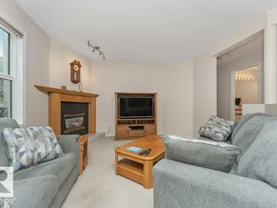 4908 43 AV NW photo 15