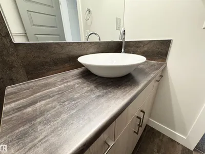 12046 89 ST NW photo 29