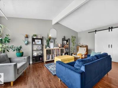 5211 94A AV NW photo 10