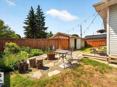 5211 94A AV NW photo 55