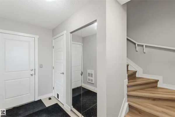 #27 17832 78 ST NW photo 3