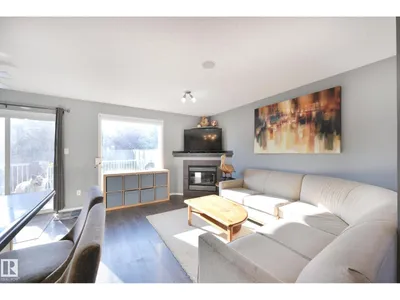 8127 7 AV SW photo 14
