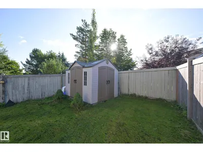 8127 7 AV SW photo 34