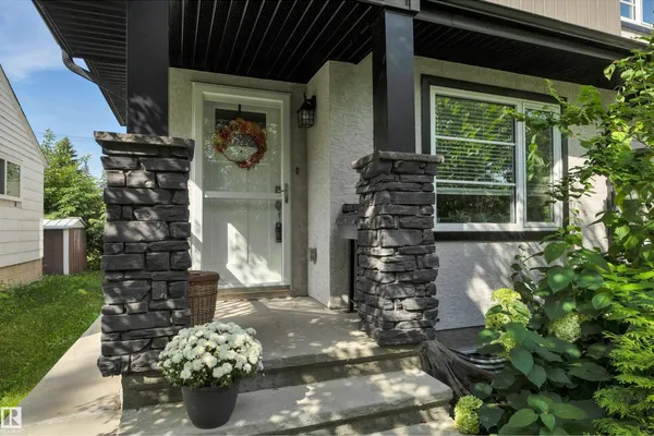 11234 105 ST NW photo 2
