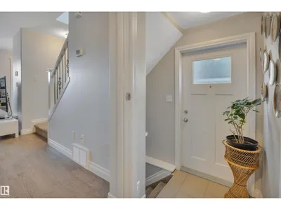 11234 105 ST NW photo 24
