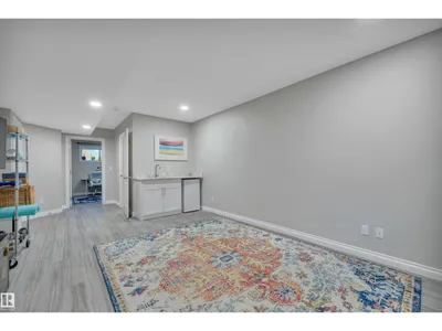11234 105 ST NW photo 26