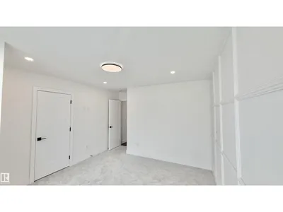 11712 122 ST NW NW photo 29