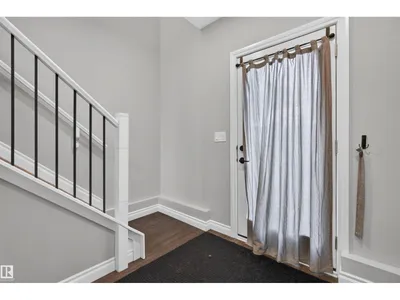 11212 75 AV NW photo 18