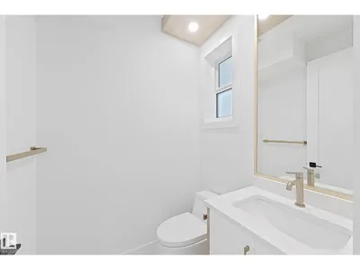 5411 64 ST photo 10