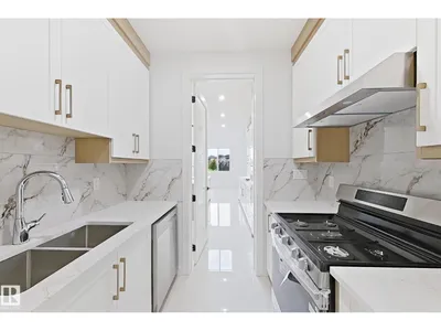 5411 64 ST photo 12