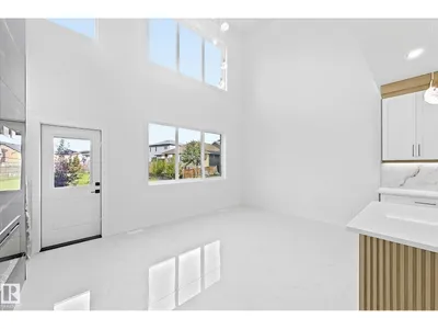 5411 64 ST photo 15