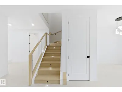 5411 64 ST photo 18