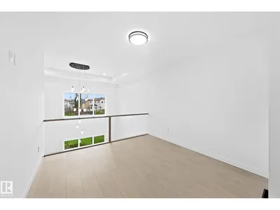 5411 64 ST photo 22