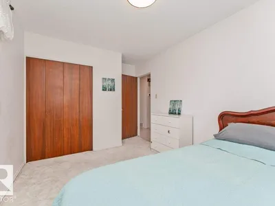 11415 56 AV NW photo 17