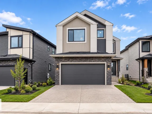 3289 Granville DR NW, Edmonton
