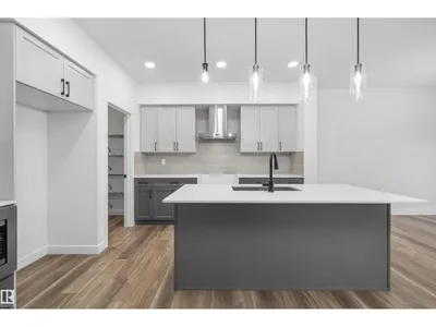8724 183 AV NW photo 10