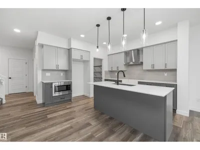 8724 183 AV NW photo 11