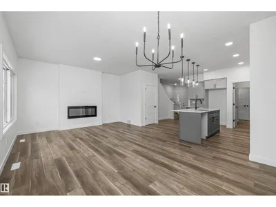 8724 183 AV NW photo 17