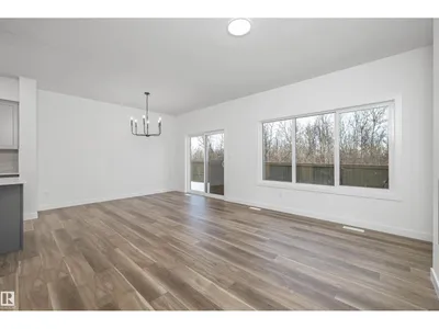 8724 183 AV NW photo 21
