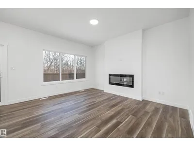 8724 183 AV NW photo 23