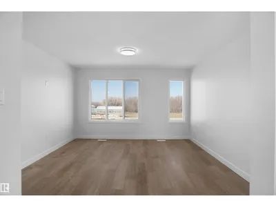 936 19 AV NW photo 11