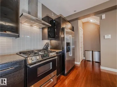 8306 108 ST NW photo 14
