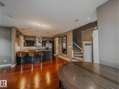 8306 108 ST NW photo 22