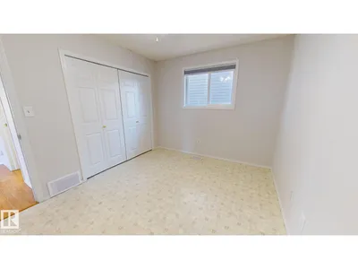 7936 3 AV SW photo 17