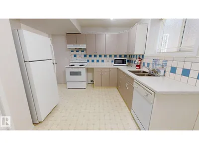 7936 3 AV SW photo 23