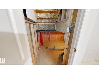 7936 3 AV SW photo 30