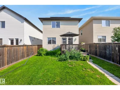 3003 20 AV NW photo 39